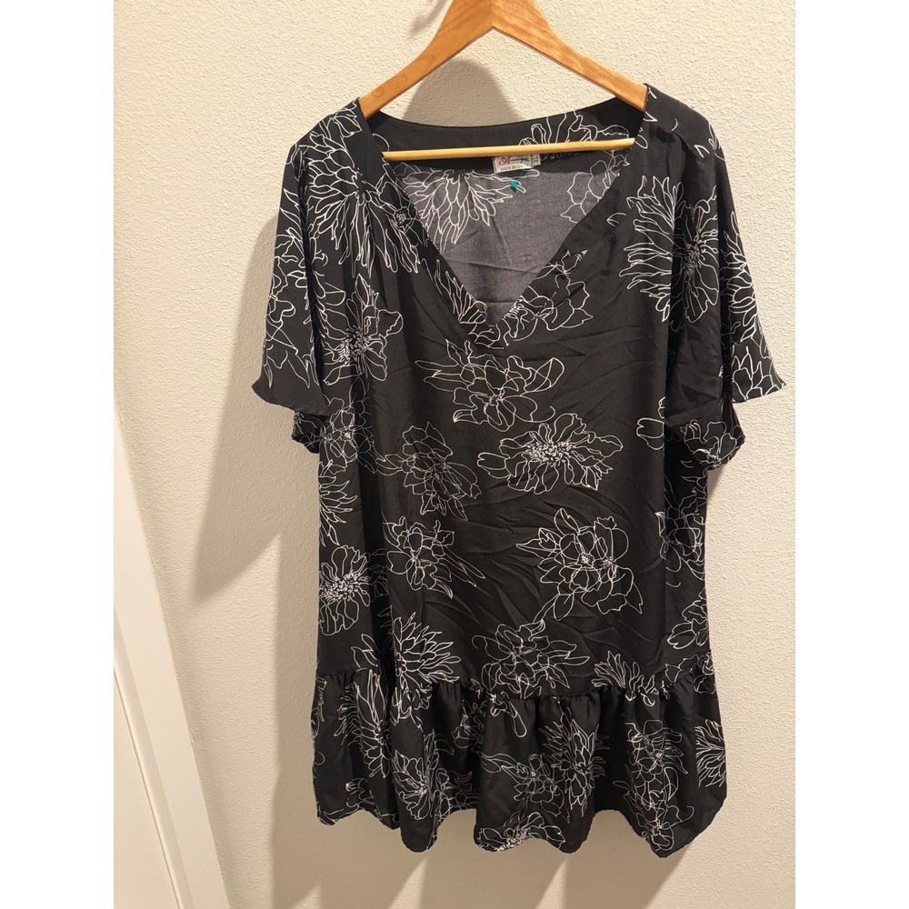 Aoulaide Black White Floral V-Neck Ruffle Hem Tunic Top XL Short Sleeve